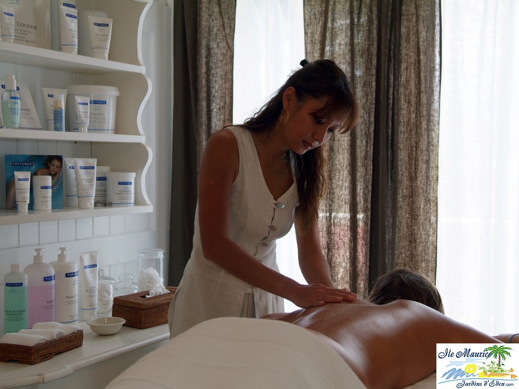 MASSAGE