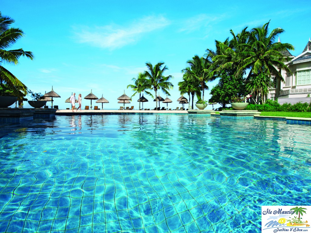 HLT VUE GENERALE PISCINE 2