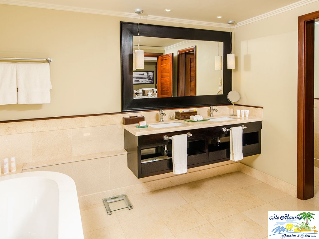 LLM_Prestige_Junior_Suite_6