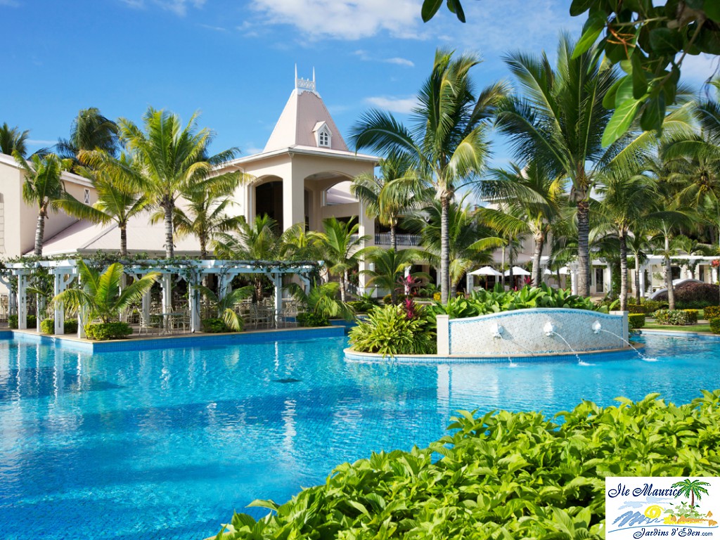 SB pool-view