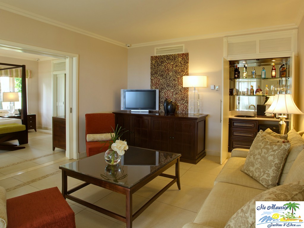 SB SALON SUITE