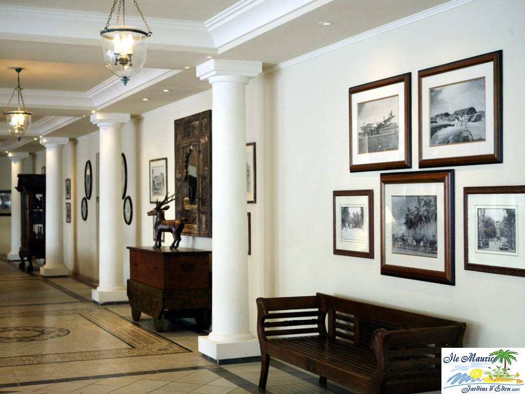64_N Colonnade