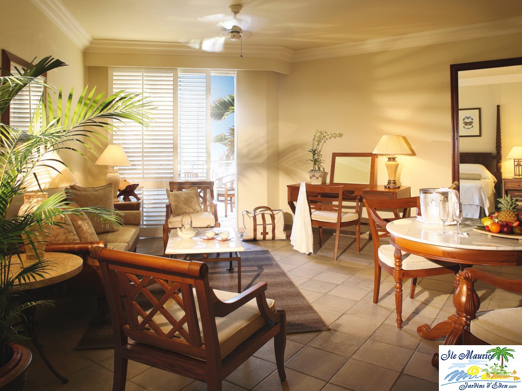 6_Colonial_Senior_Suite