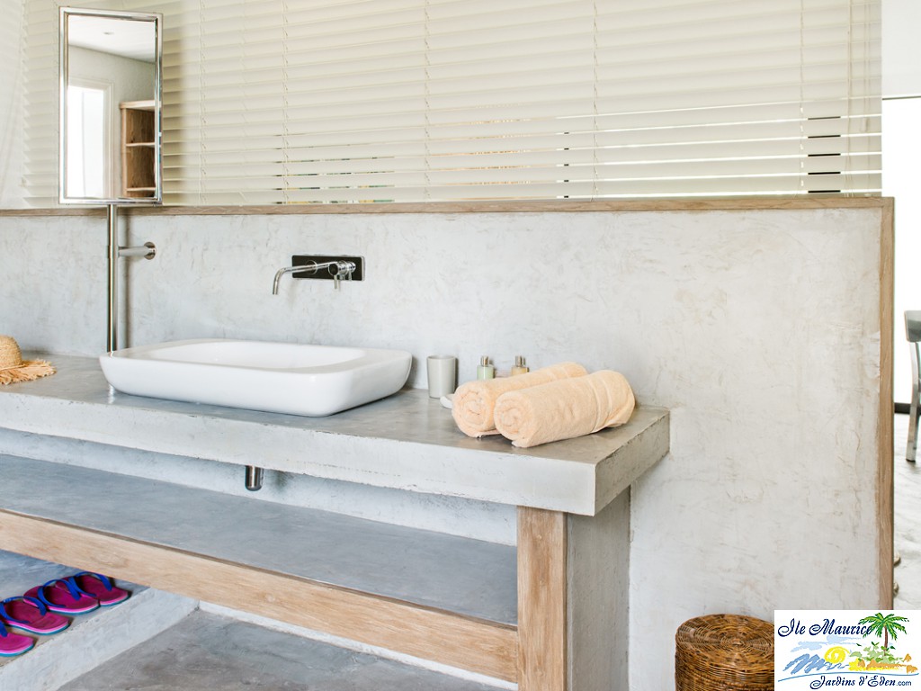 ZA_Superior room bathroom
